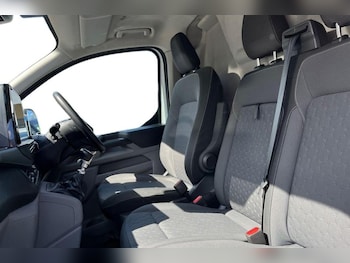 Used Ford Transit Custom 2024 for sale - 78838645: Photo