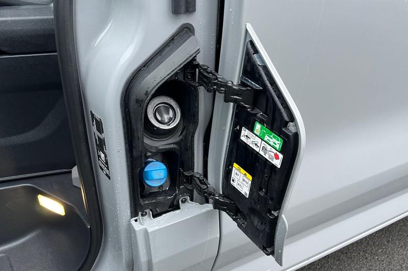 Used Ford Transit Custom 2025 for sale - 77198987: Photo 37