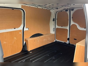 Used Ford Transit Connect 2025 for sale - 79280825: Photo