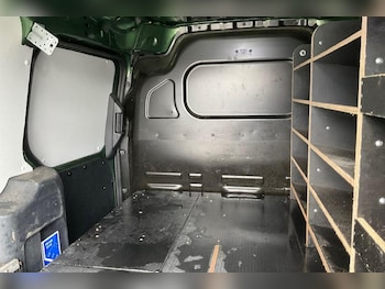 Used Ford Transit Courier undefined for sale - 78513503: Photo
