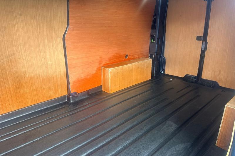 Used Ford Transit Custom 2024 for sale - 77935014: Photo 4