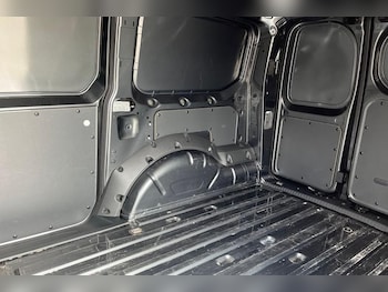 Used Ford Transit Connect 2025 for sale - 79442570: Photo