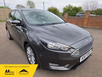 2017 - TITANIUM 5-Door