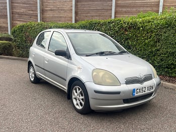 Used Toyota Yaris 2002 for sale - 79665429: Photo