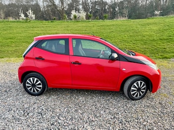 Used Toyota AYGO 2015 for sale - 79459440: Photo