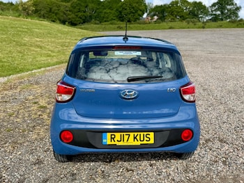Used Hyundai i10 2017 for sale - 78611515: Photo
