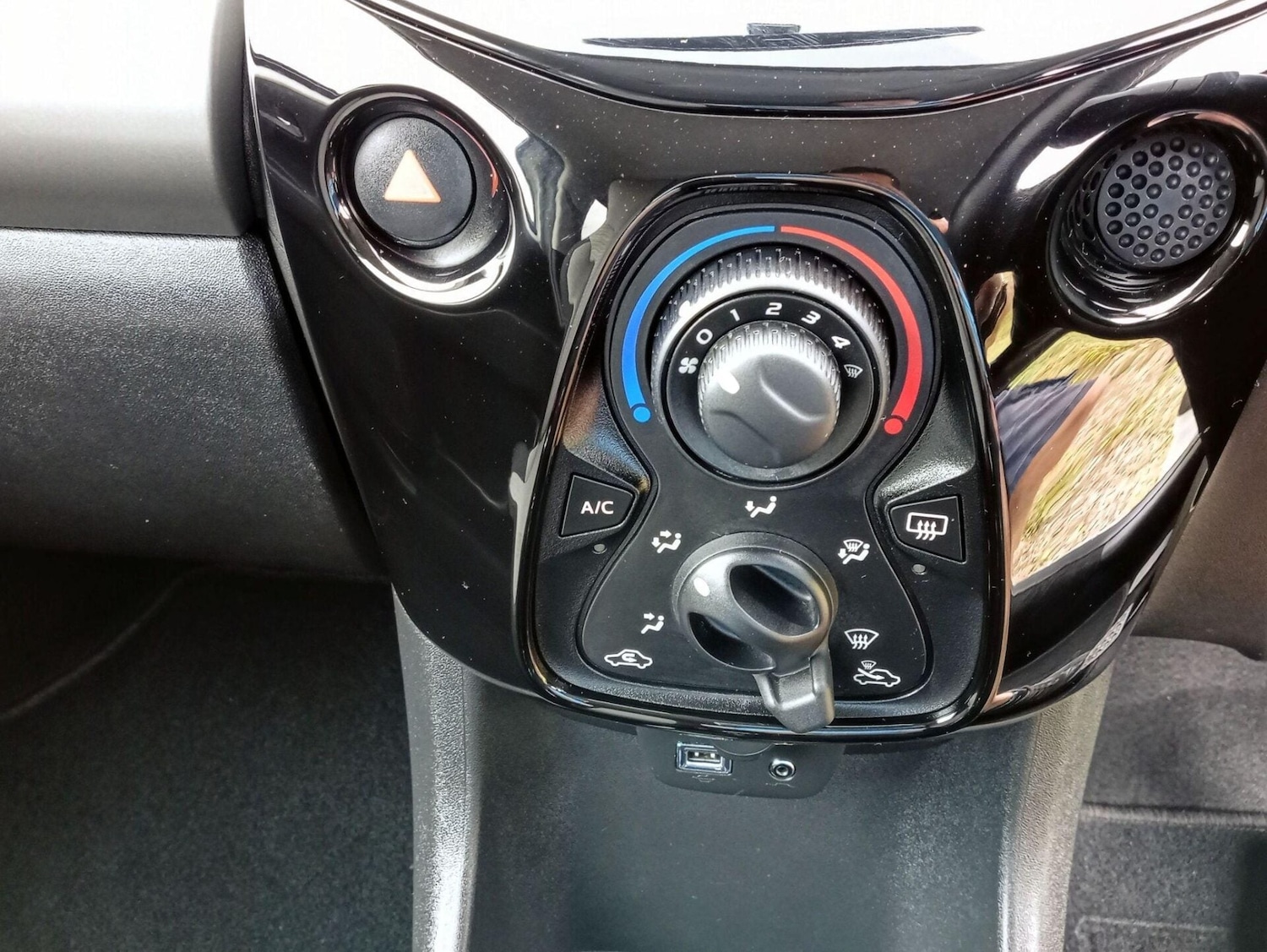 Used Citroen C1 2018 for sale - 76716028: Photo 37