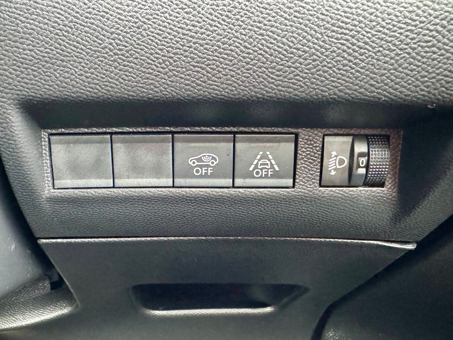 Used Peugeot 208 2022 for sale - 77820353: Photo 18