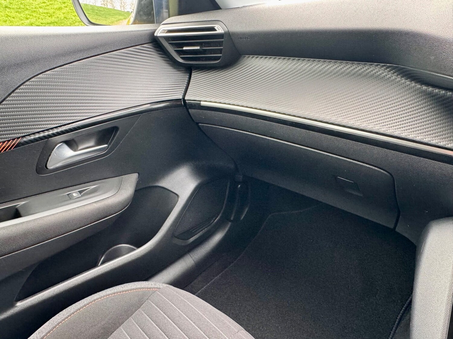 Used Peugeot 208 2022 for sale - 77820353: Photo 36