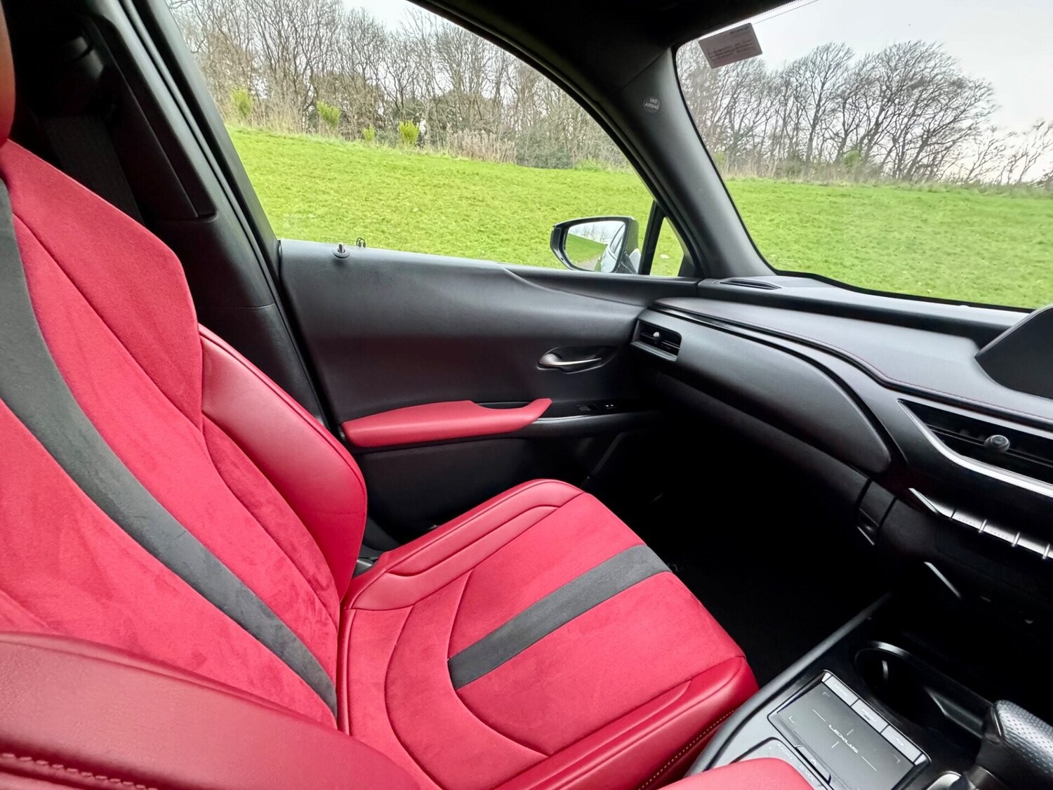 Used Lexus UX 2020 for sale - 76982642: Photo 47