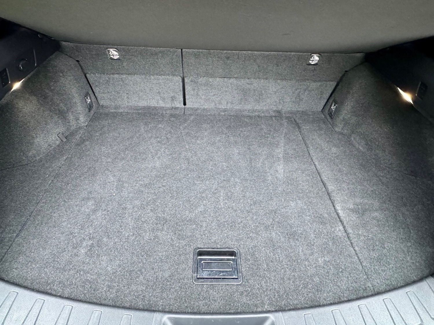 Used Lexus UX 2020 for sale - 76982642: Photo 60