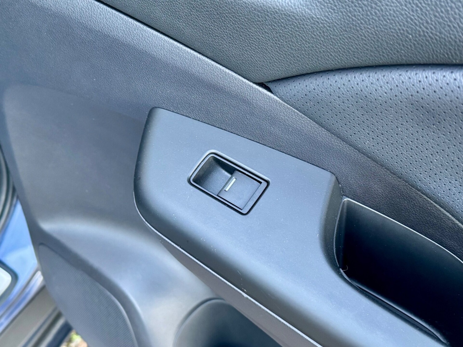 Used Honda CR-V 2017 for sale - 76906183: Photo 54