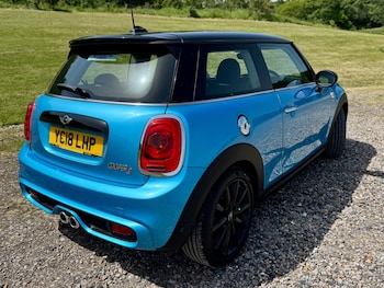 Used MINI Hatch 2018 for sale - 78681779: Photo