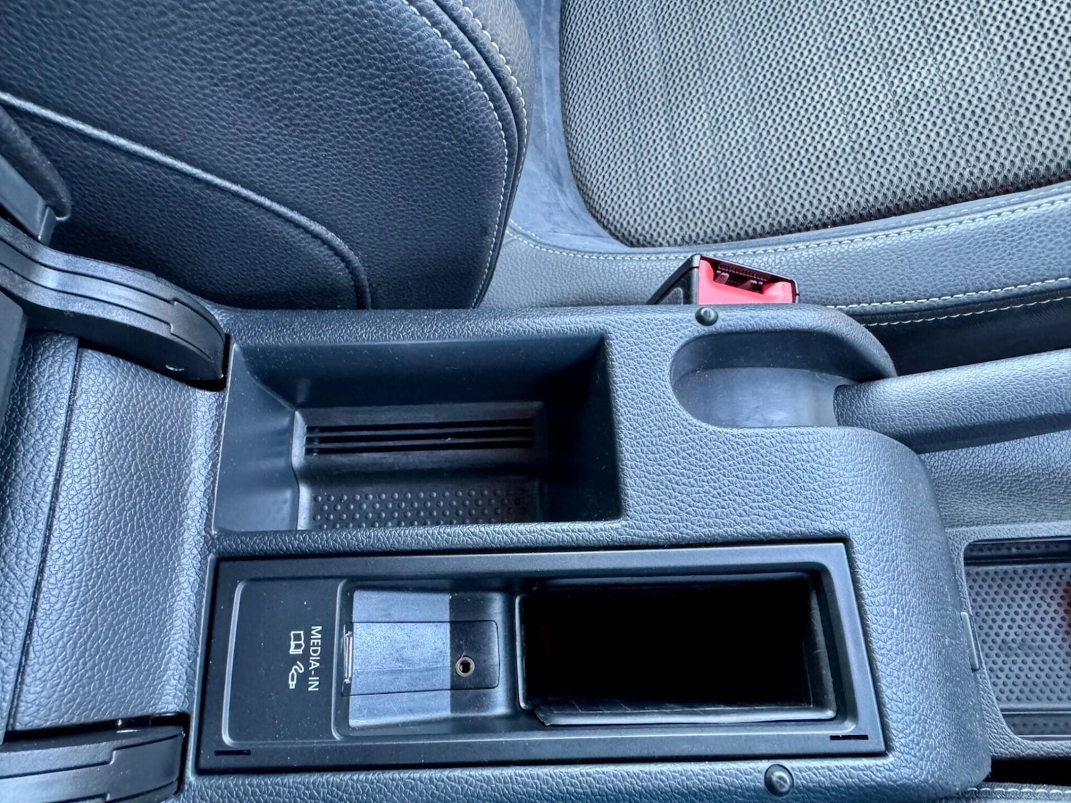 Used Volkswagen Scirocco 2016 for sale - 76716030: Photo 51