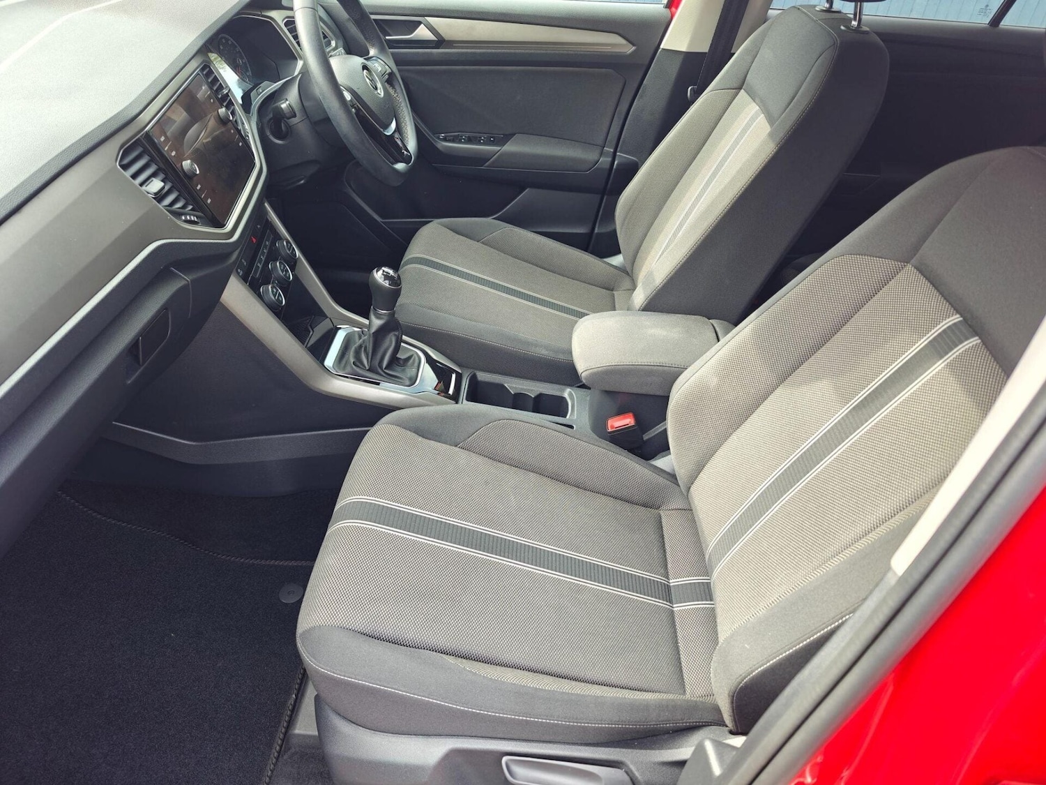 Used Volkswagen T-Roc 2021 for sale - 76716017: Photo 20