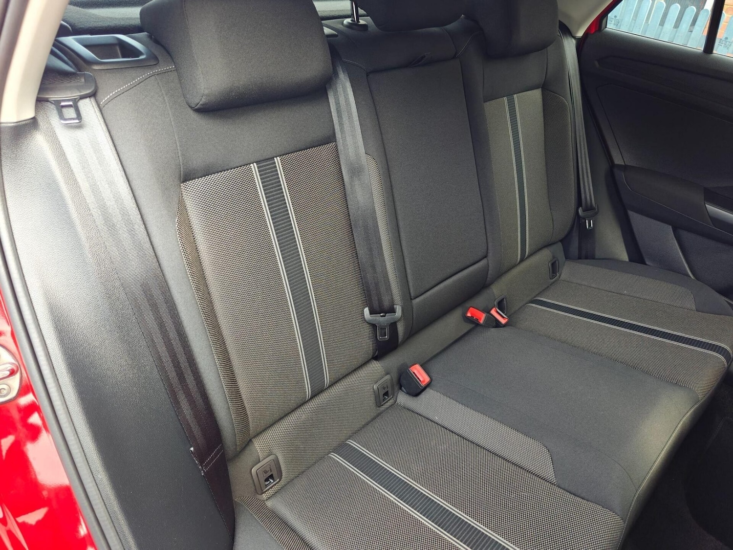 Used Volkswagen T-Roc 2021 for sale - 76716017: Photo 21