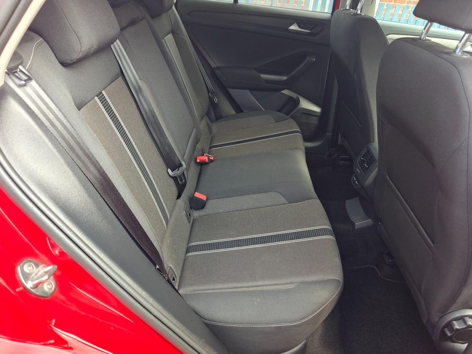 Used Volkswagen T-Roc 2021 for sale - 76716017: Photo 22