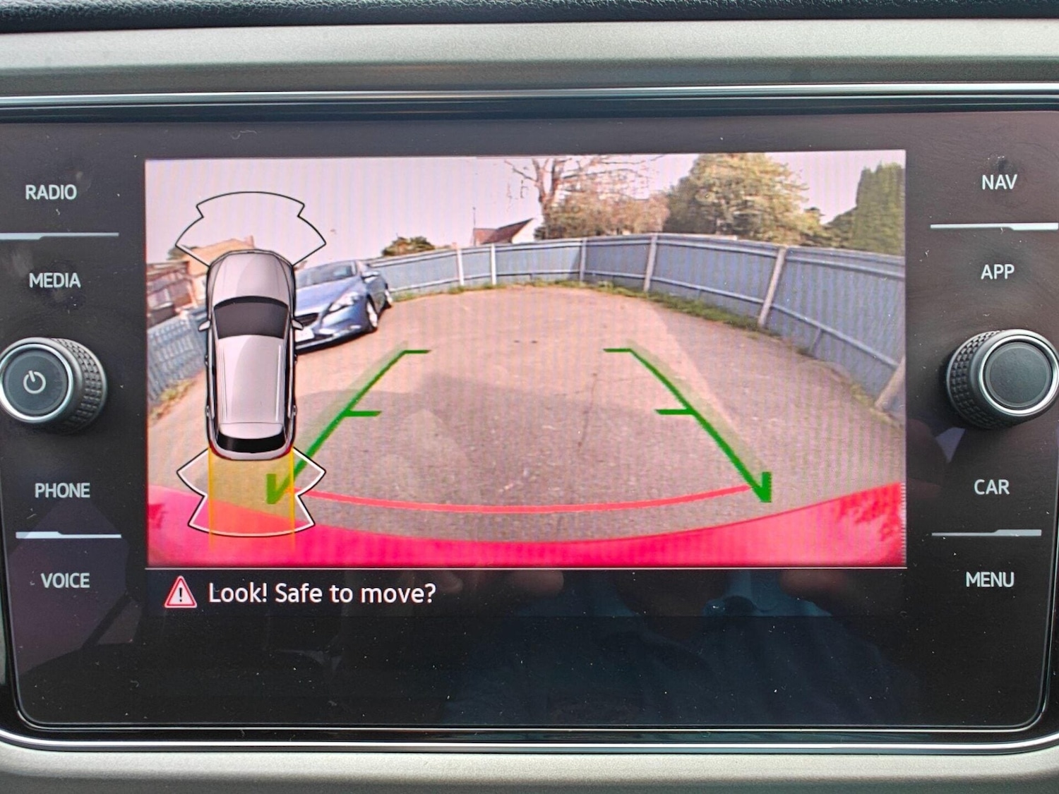 Used Volkswagen T-Roc 2021 for sale - 76716017: Photo 35