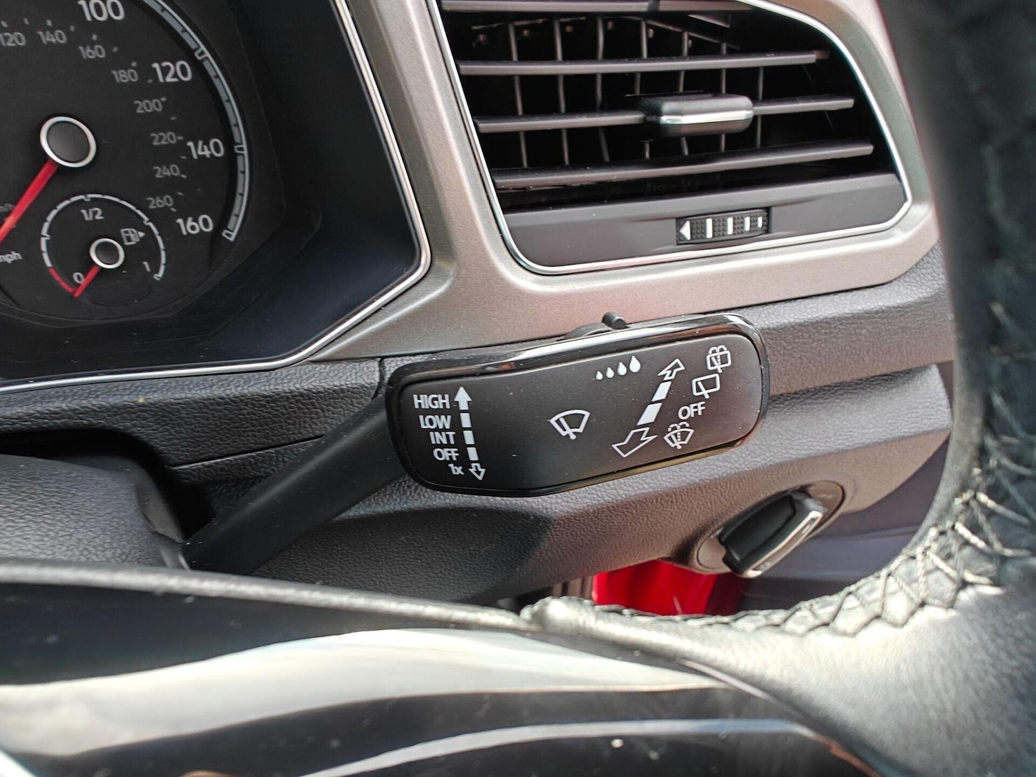 Used Volkswagen T-Roc 2021 for sale - 76716017: Photo 50