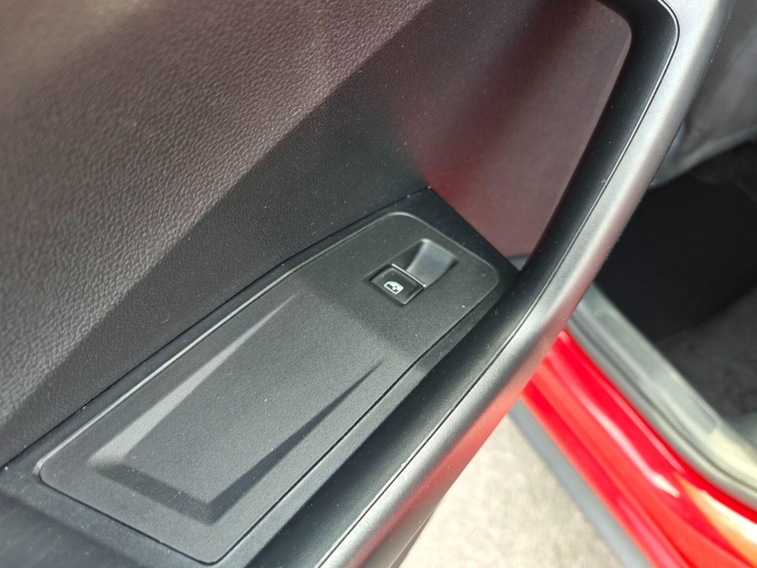 Used Volkswagen T-Roc 2021 for sale - 76716017: Photo 60