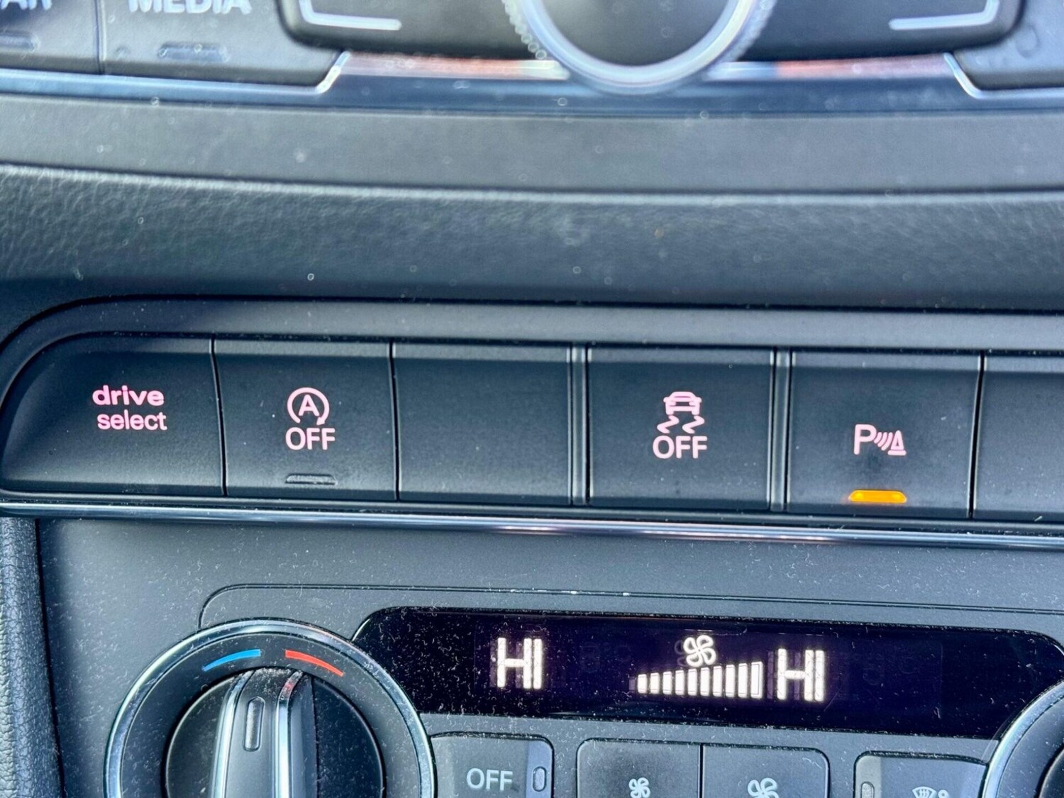 Used Audi Q3 2018 for sale - 76716045: Photo 40