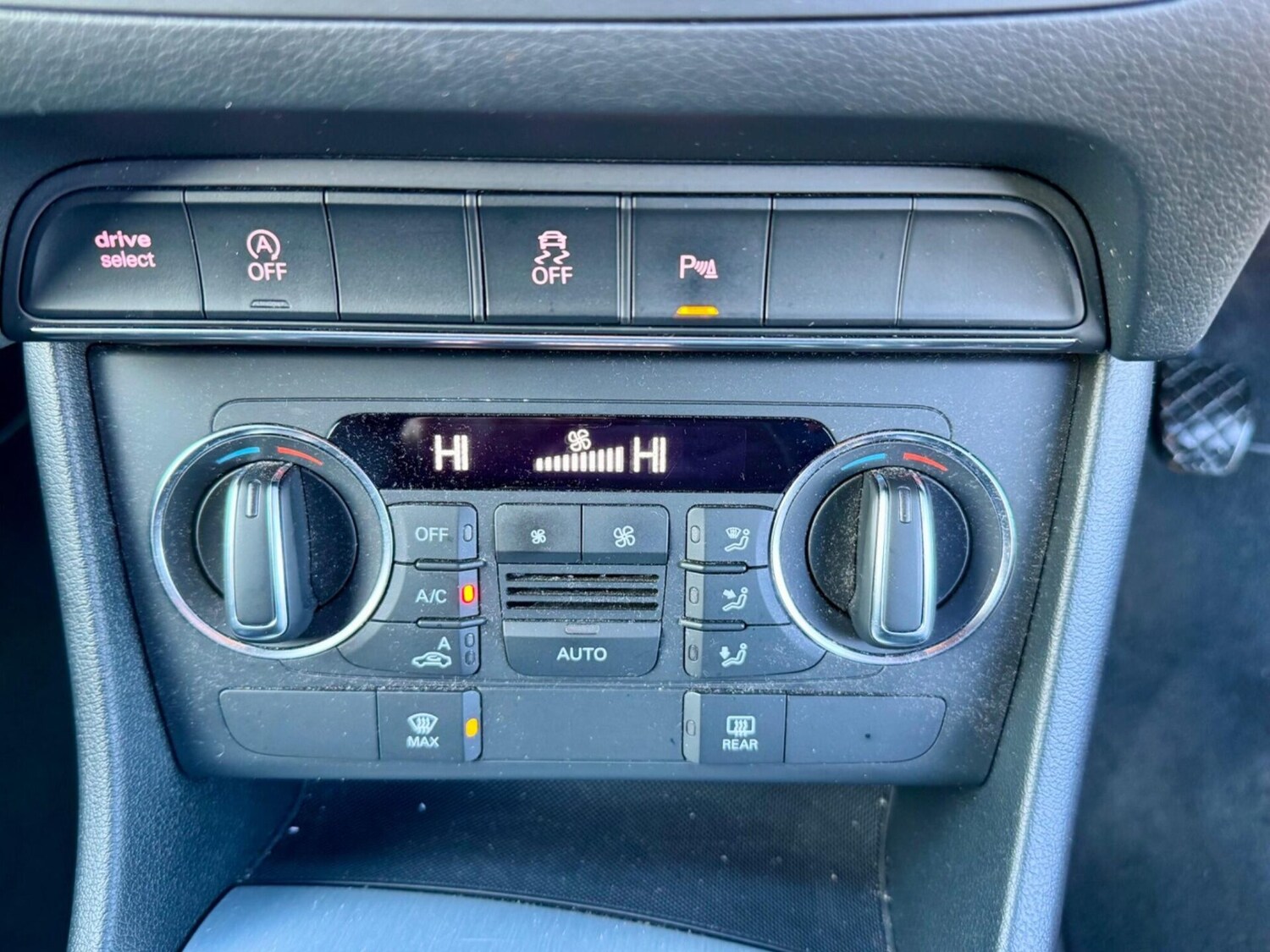 Used Audi Q3 2018 for sale - 76716045: Photo 41