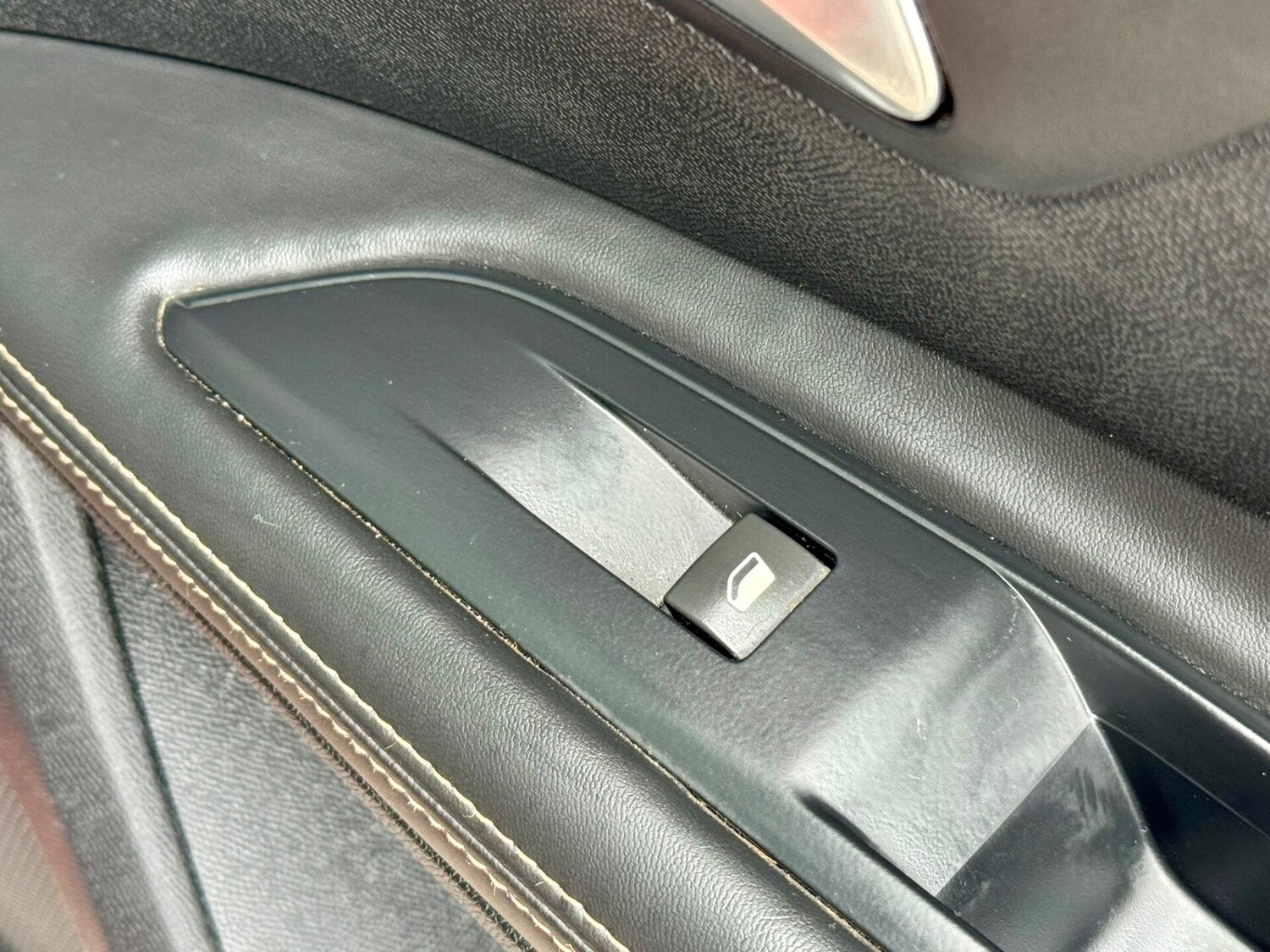 Used Peugeot 3008 2017 for sale - 77890750: Photo 52