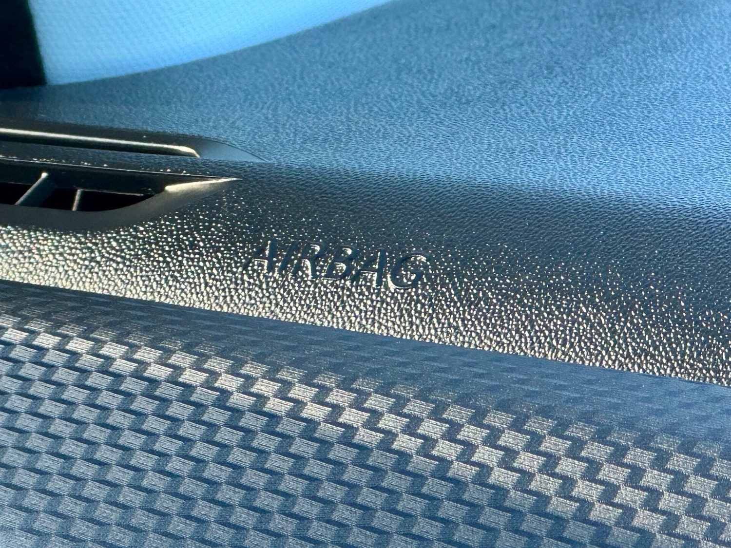 Used Peugeot 208 2016 for sale - 77249769: Photo 35