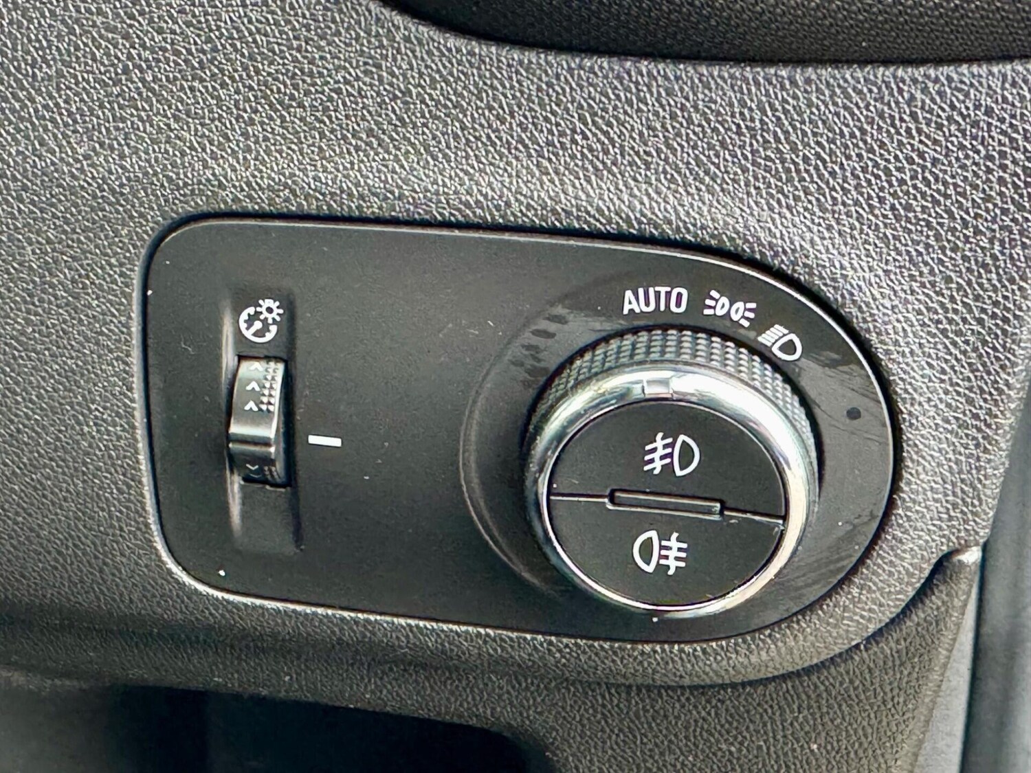 Used Vauxhall Crossland 2022 for sale - 76858739: Photo 23