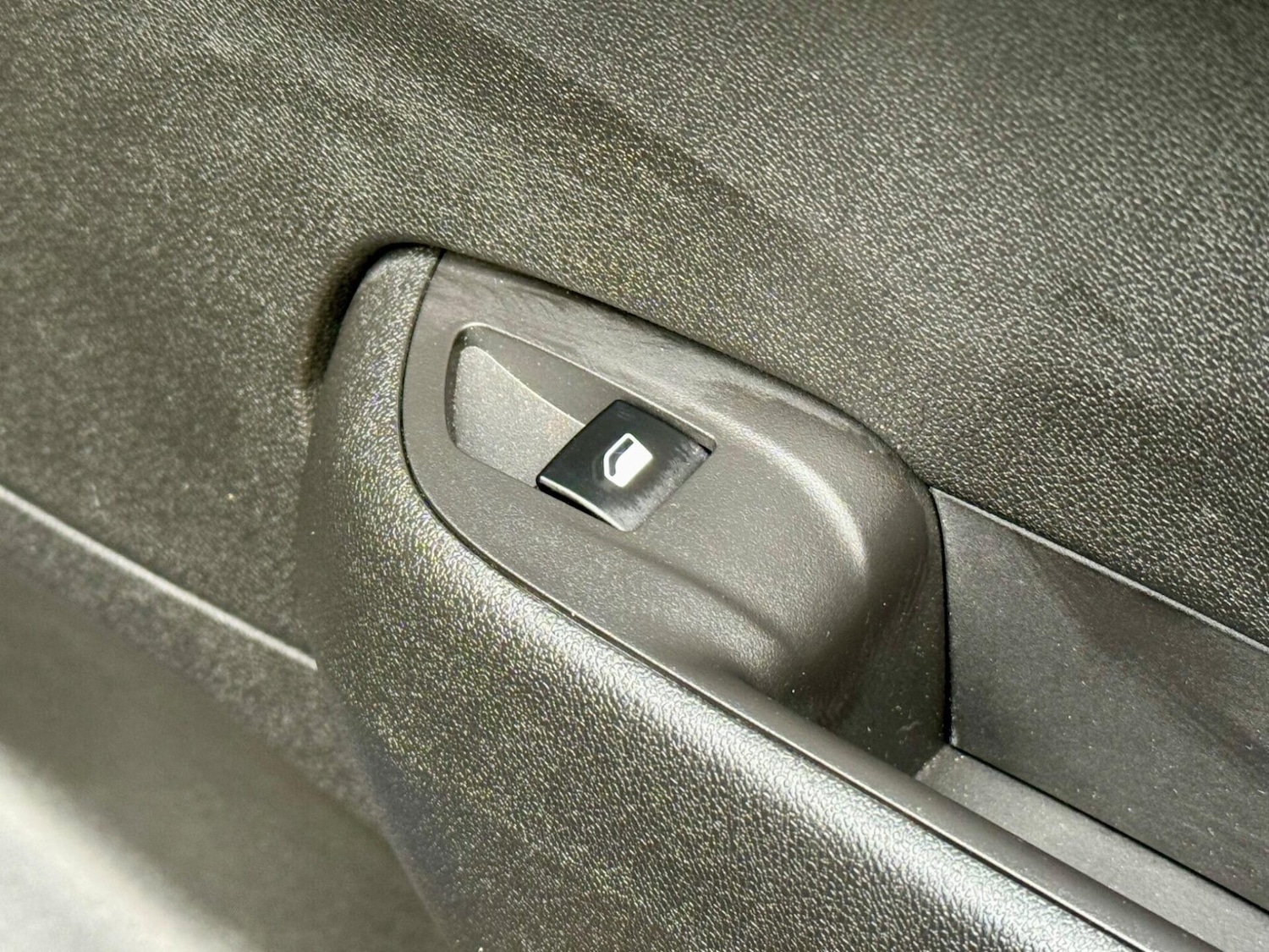 Used Vauxhall Crossland 2022 for sale - 76858739: Photo 54