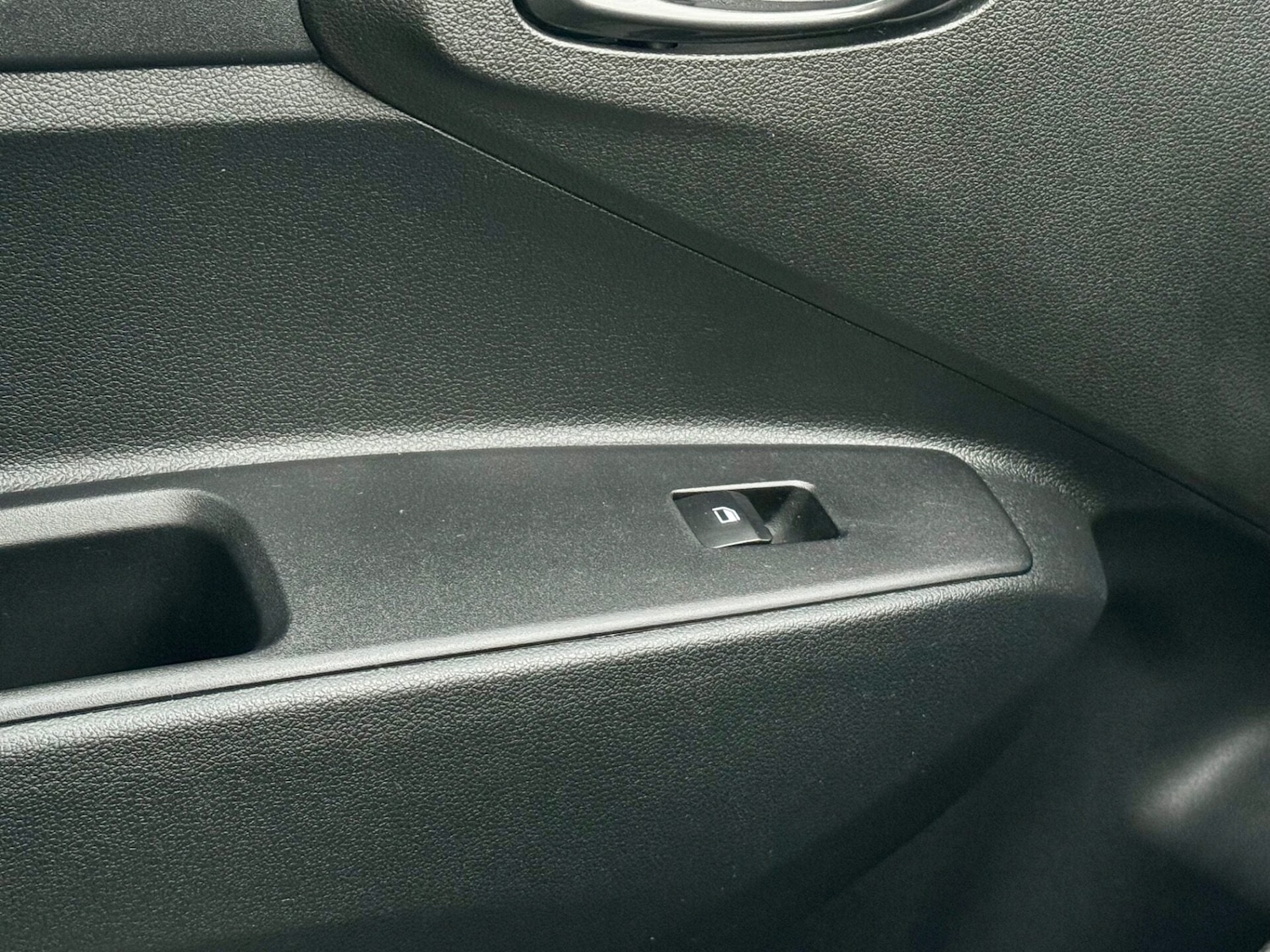 Used Hyundai i10 2022 for sale - 77006565: Photo 34