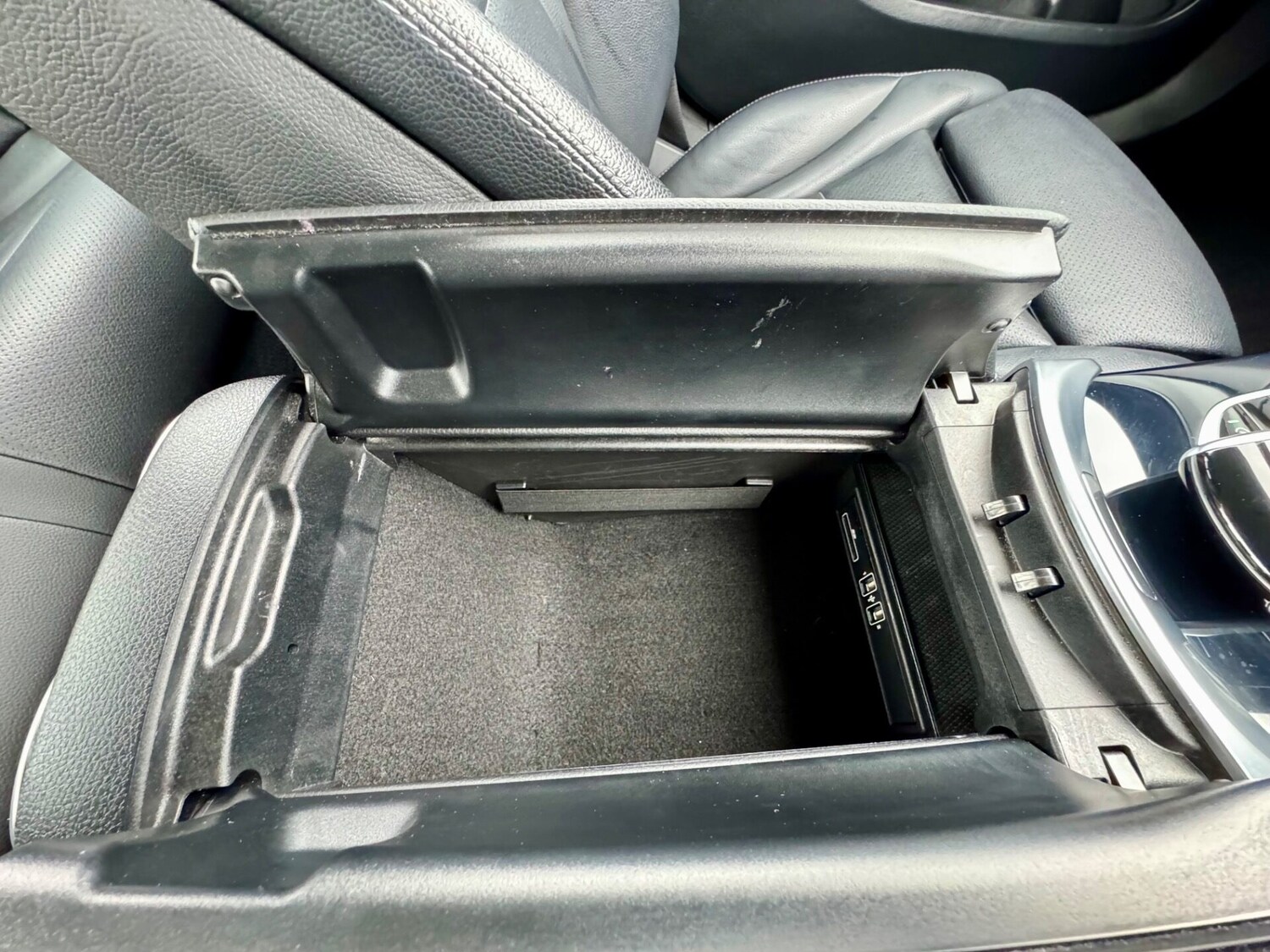 Used Mercedes-Benz C Class 2016 for sale - 78162301: Photo 40