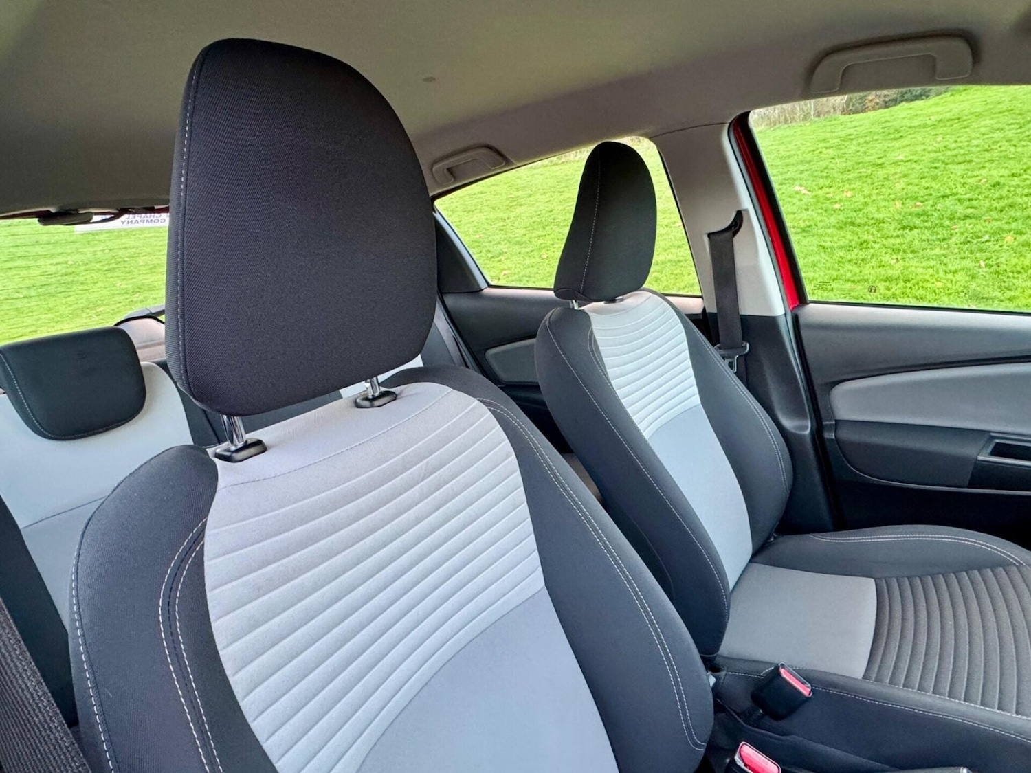 Used Toyota Yaris 2017 for sale - 76716041: Photo 15