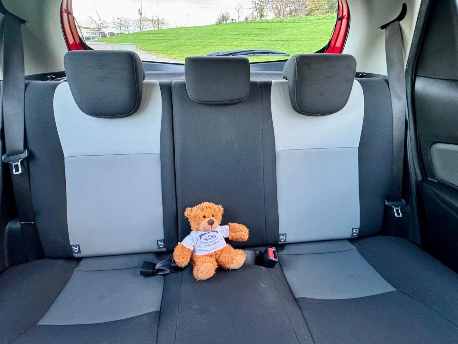 Used Toyota Yaris 2017 for sale - 76716041: Photo 39