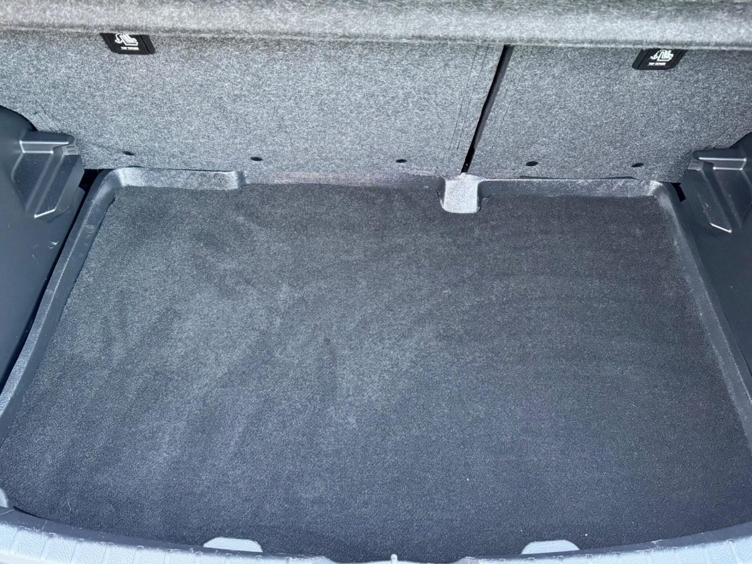 Used Toyota Yaris 2017 for sale - 76716041: Photo 44