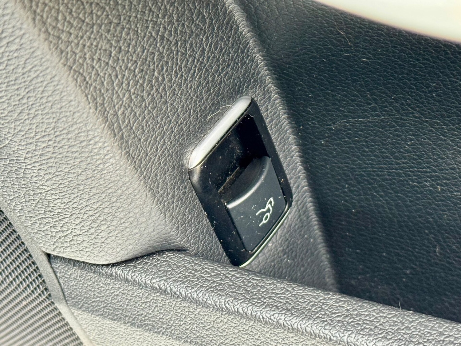 Used Mercedes-Benz E Class 2015 for sale - 77543722: Photo 24