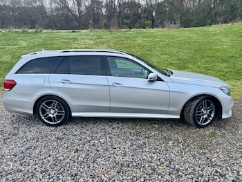 Used Mercedes-Benz E Class 2015 for sale - 77543722: Photo