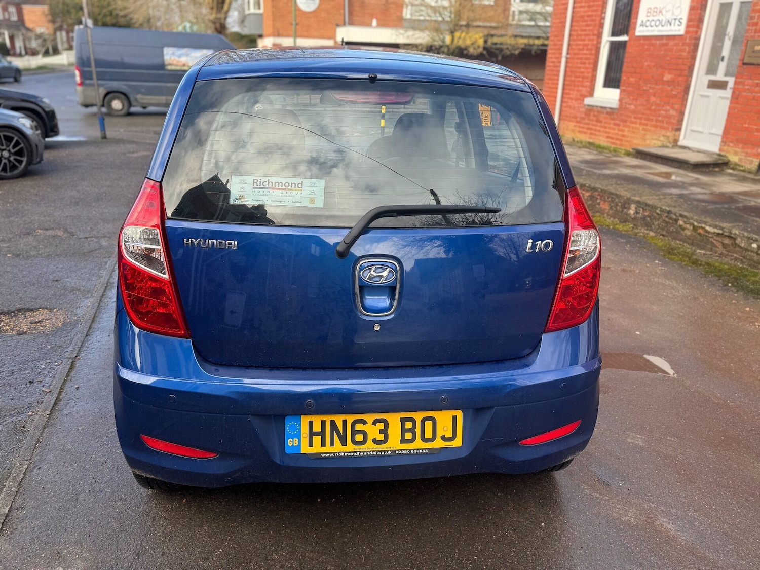 Used Hyundai i10 2013 for sale - 77701995: Photo 2