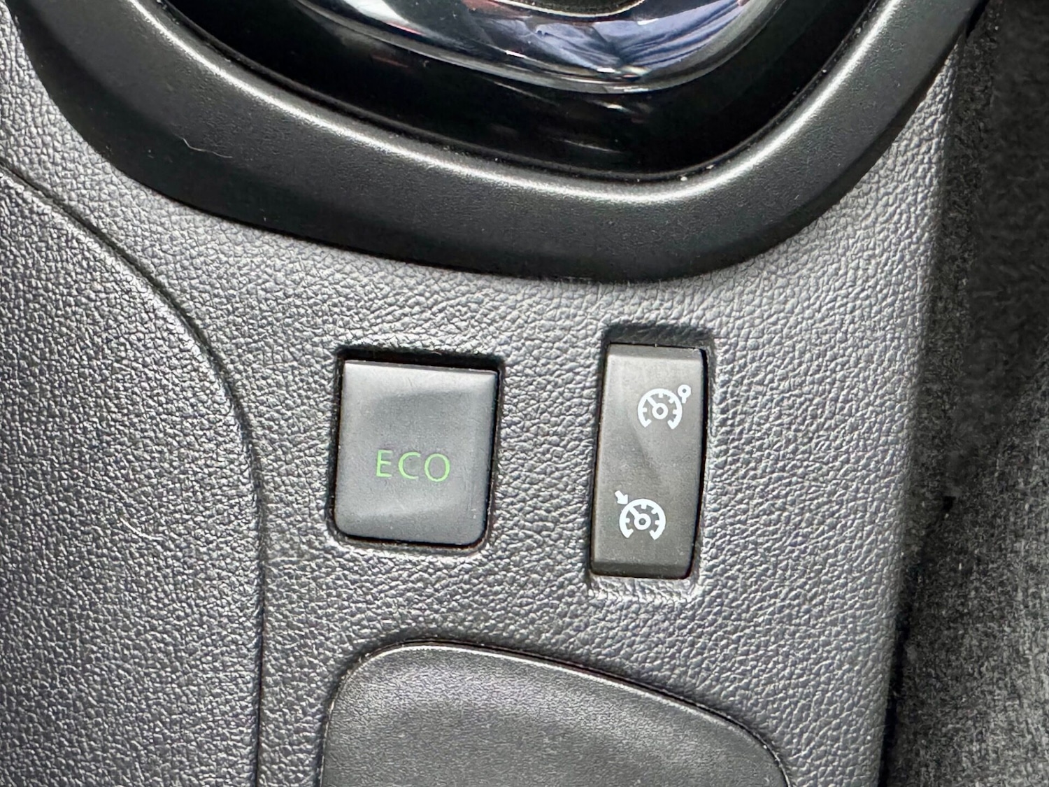 Used Renault Captur 2016 for sale - 78015890: Photo 38