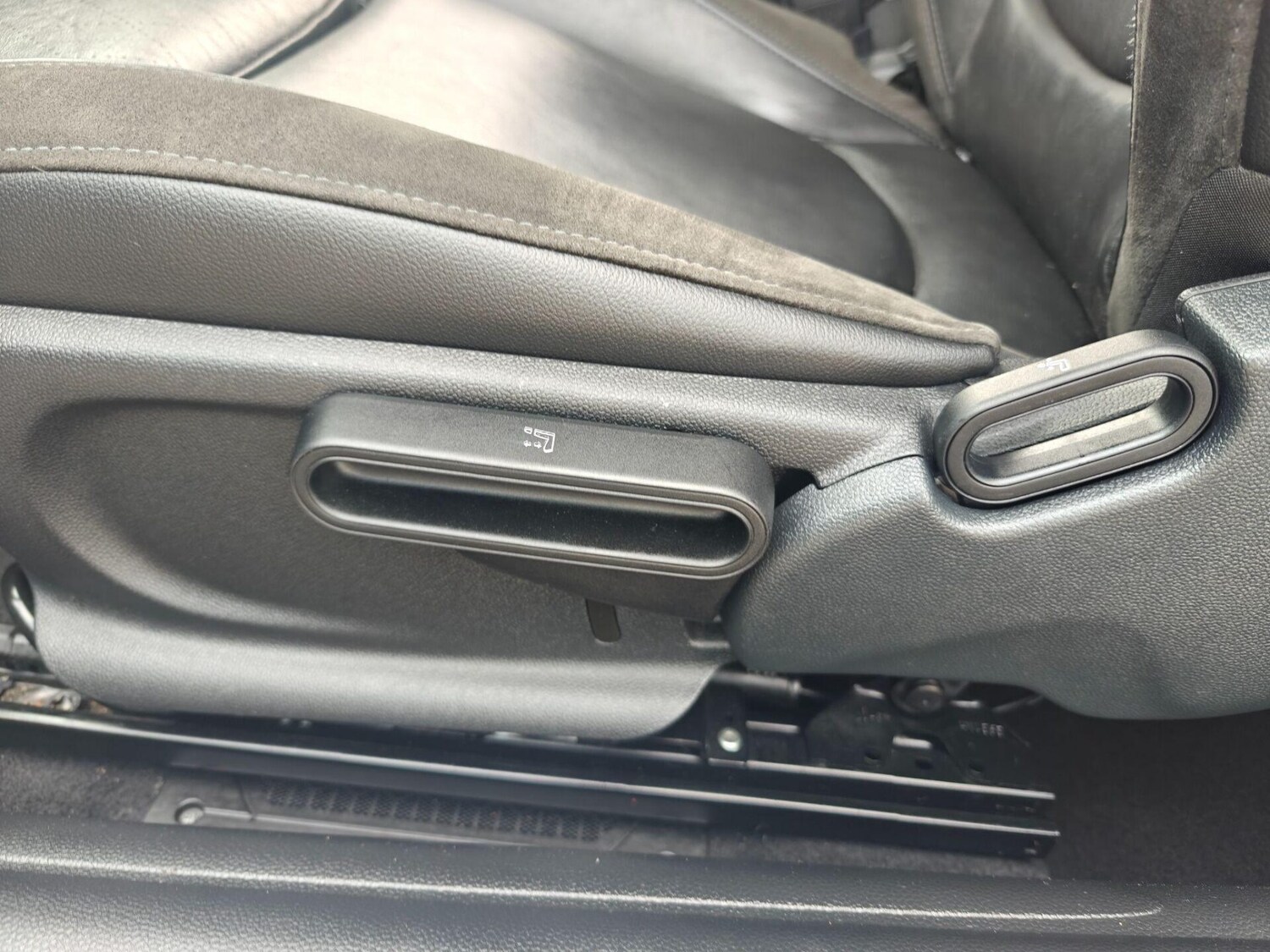 Used MINI Hatch 2018 for sale - 76710661: Photo 24