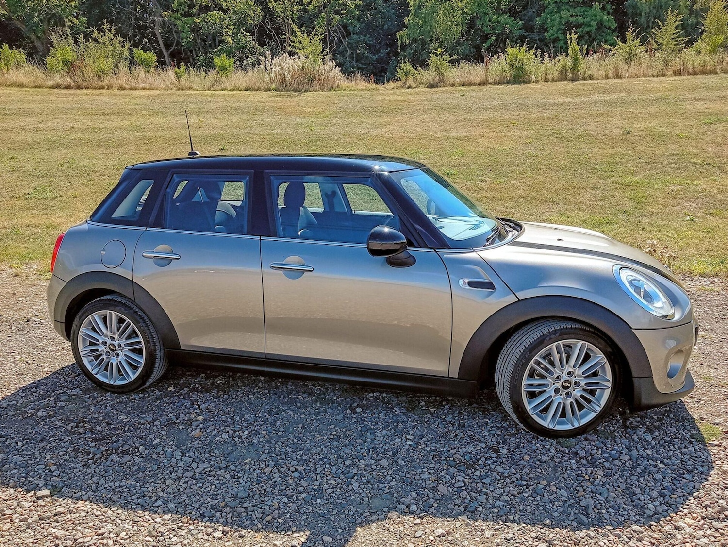 Used MINI Hatch 2017 for sale - 76716029: Photo 2