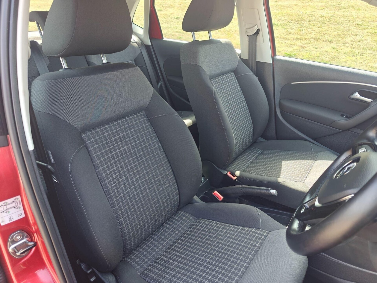 Used Volkswagen Polo 2015 for sale - 76716018: Photo 21