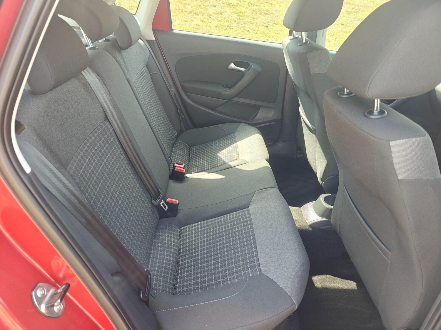 Used Volkswagen Polo 2015 for sale - 76716018: Photo 30