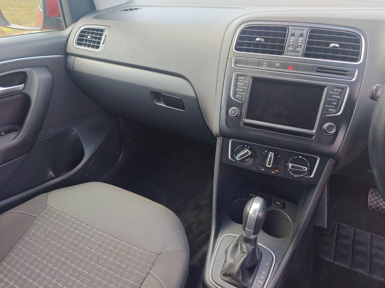 Used Volkswagen Polo 2015 for sale - 76716018: Photo 32