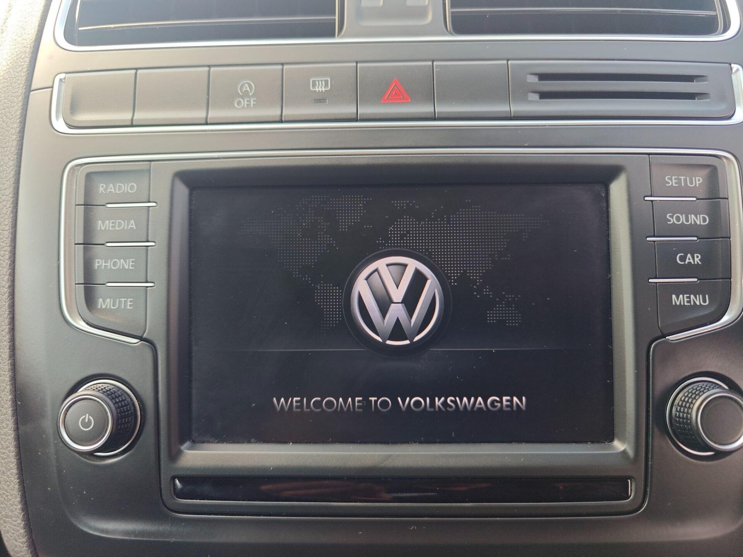 Used Volkswagen Polo 2015 for sale - 76716018: Photo 35