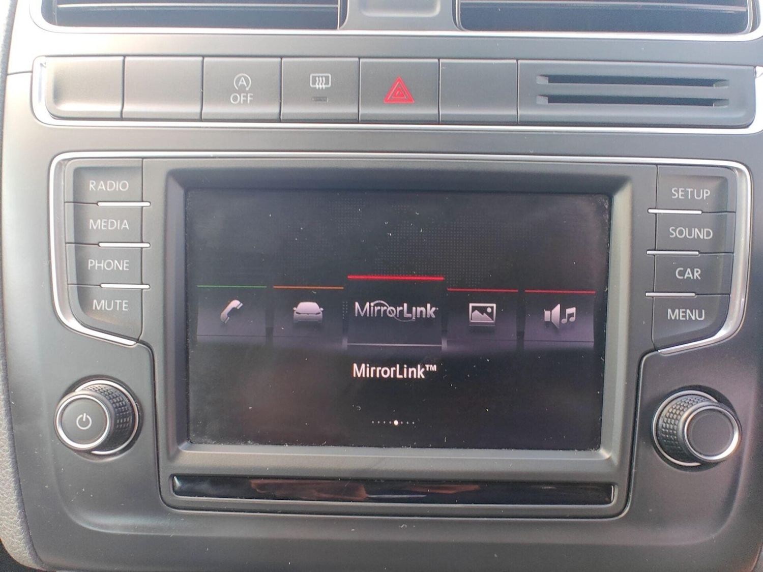 Used Volkswagen Polo 2015 for sale - 76716018: Photo 41