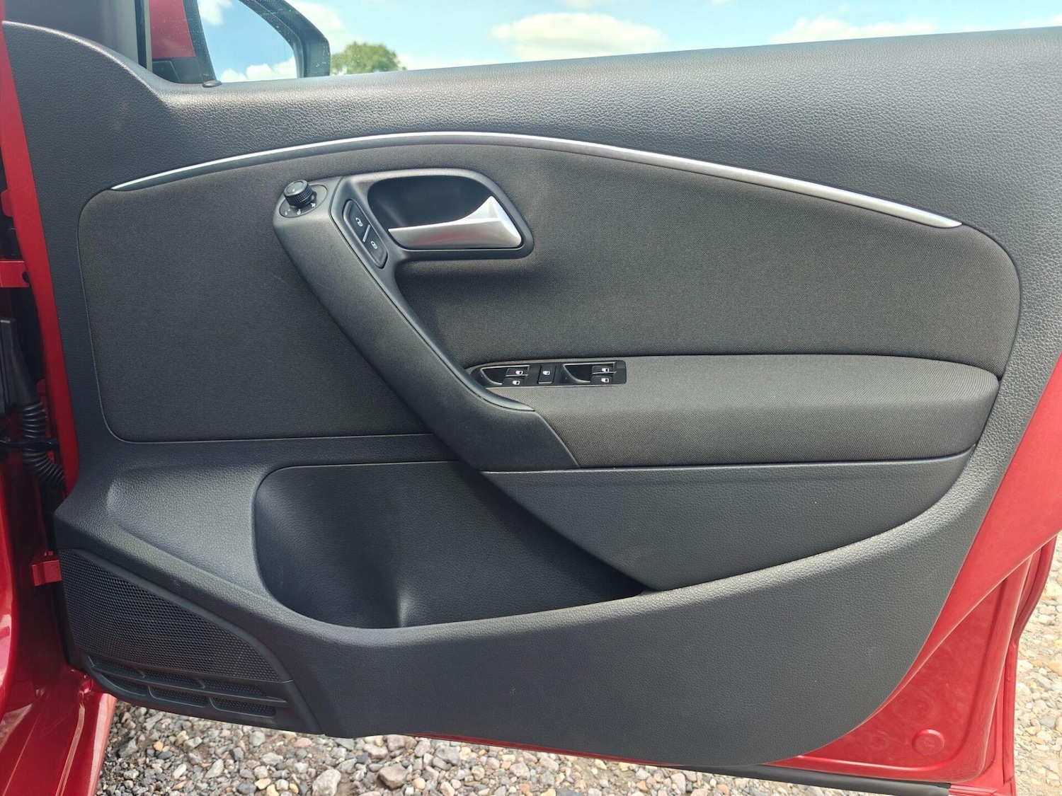 Used Volkswagen Polo 2015 for sale - 76716018: Photo 48