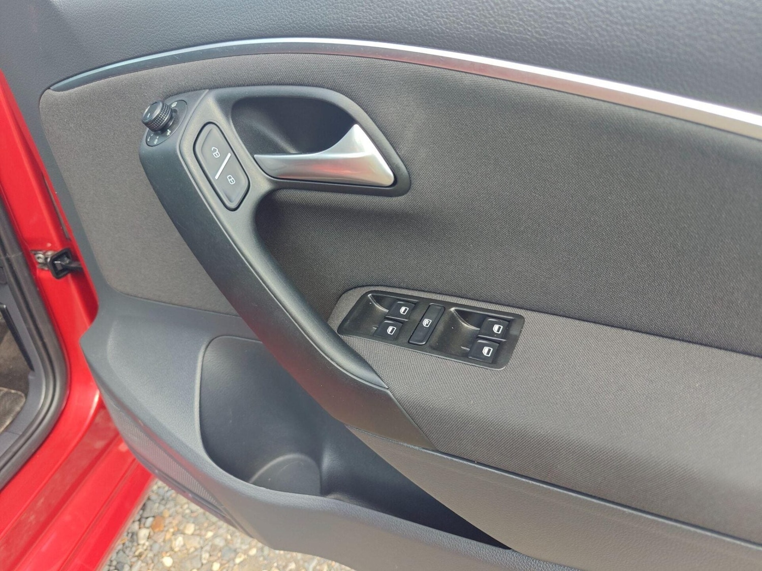 Used Volkswagen Polo 2015 for sale - 76716018: Photo 49