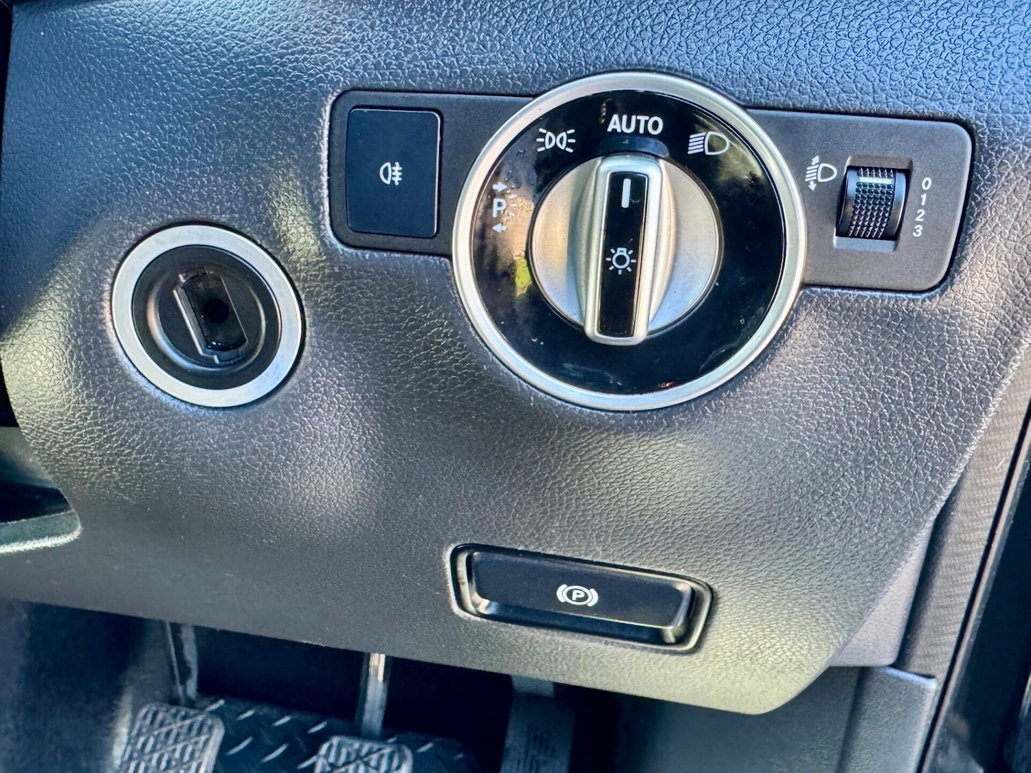 Used Mercedes-Benz B Class 2015 for sale - 77932721: Photo 19