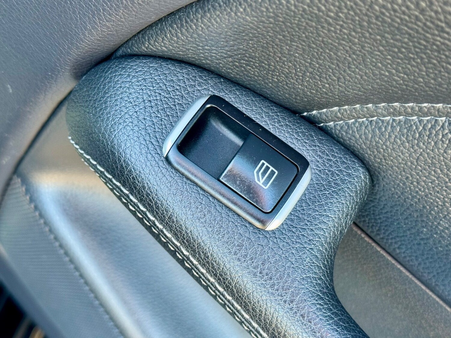 Used Mercedes-Benz B Class 2015 for sale - 77932721: Photo 48